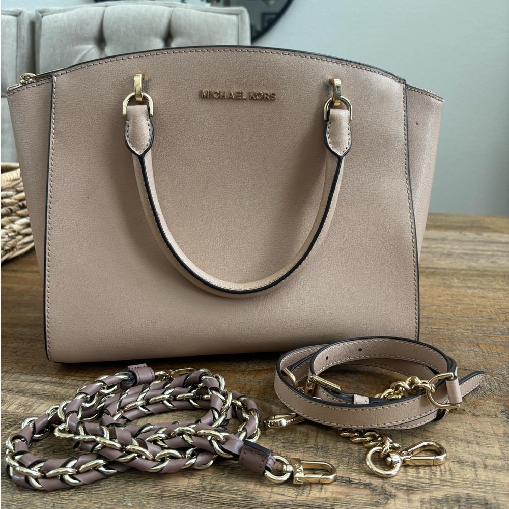 Michael Kors Tan Leather Handbag - Picture 4 of 17